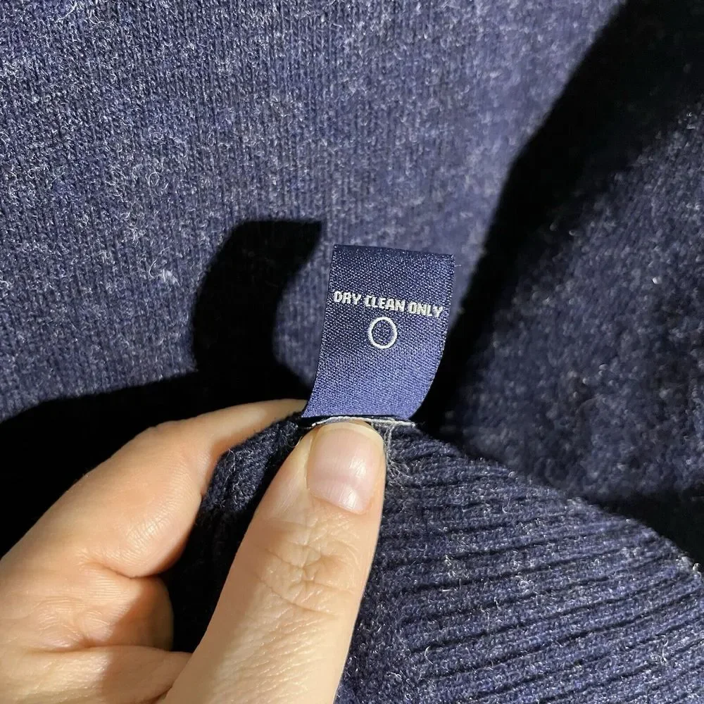 American Eagle Men's L Vintage Slim Fit Sweater V-Neck‎ Lambs Wool Navy Blue Y2K